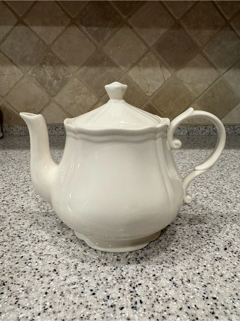 Vintage Godinger & Company White Tea Pot